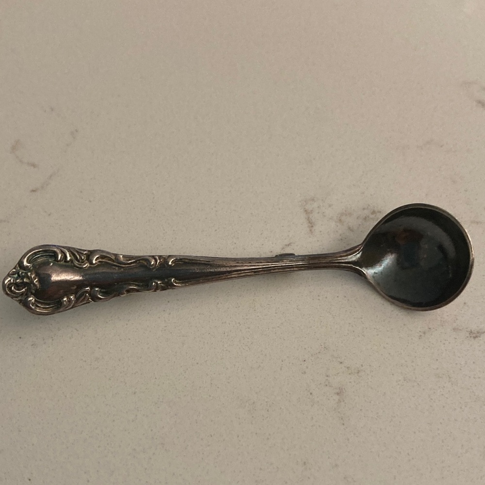 Elegant Silver spoon brooch